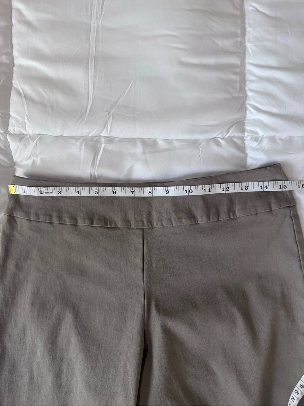 Krazy Larry Taupe Pull On Ankle Pants Size 10 Stretch Career Office Neutral USA